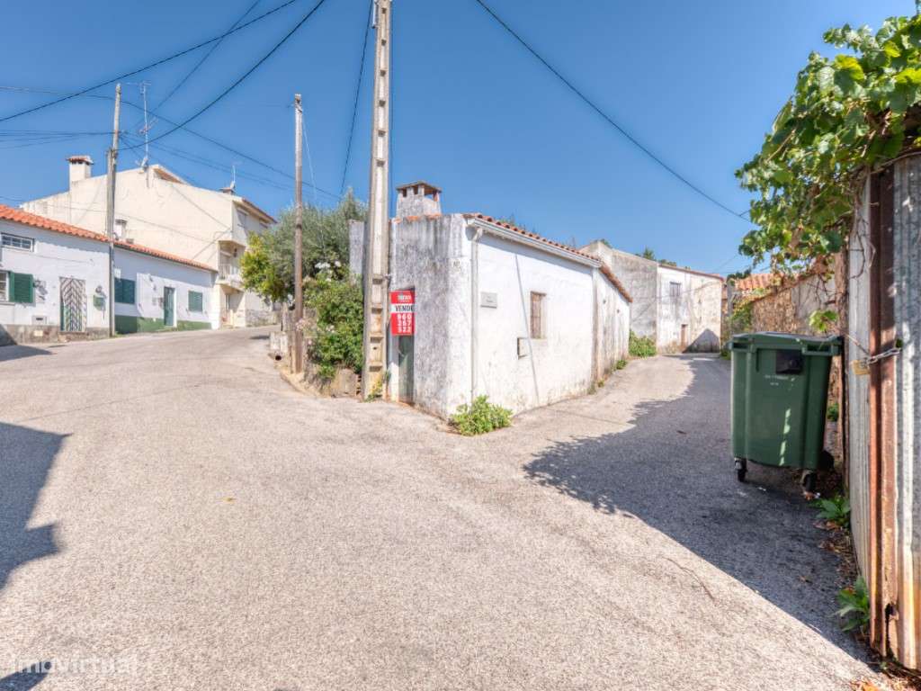 Conjunto de Cinco Imóveis urbanos com Terreno para venda em Caratão...-38