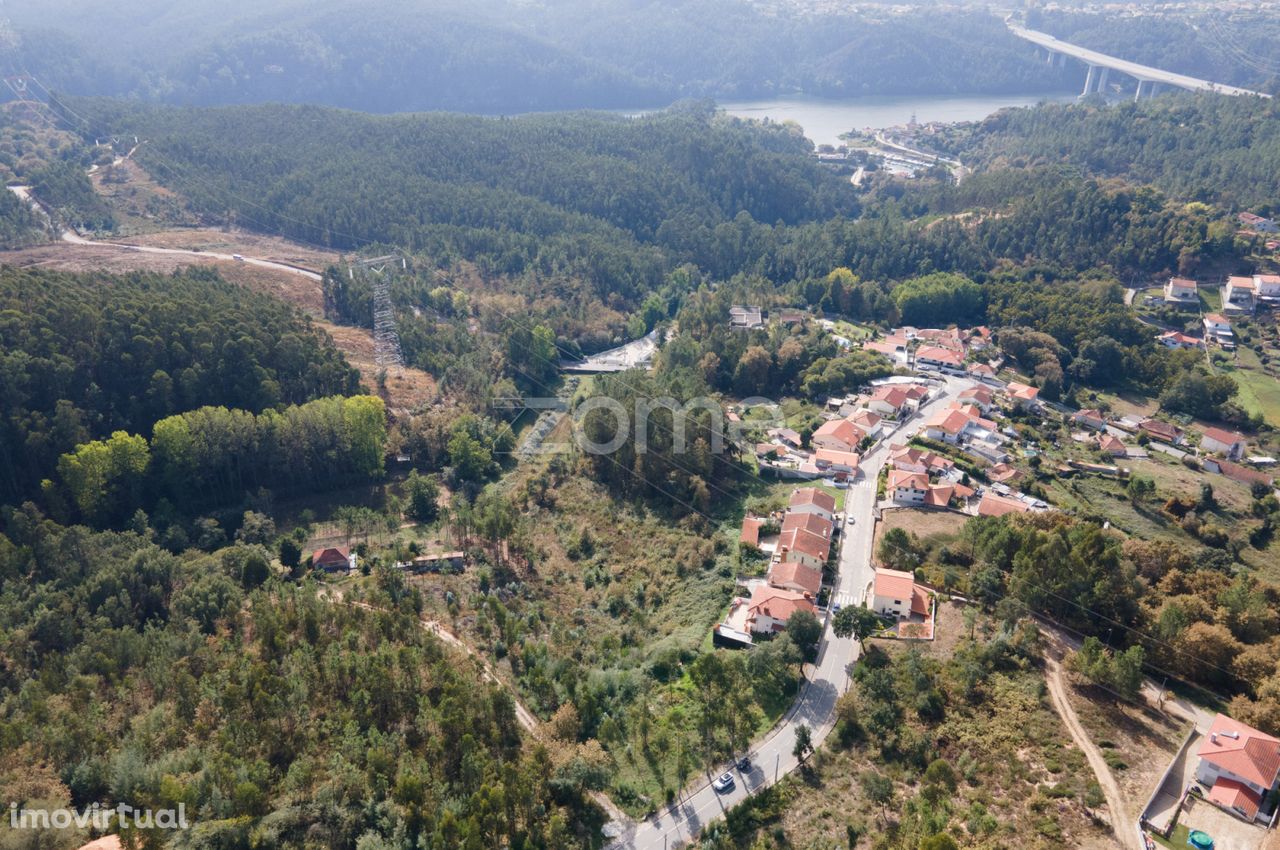 Terreno| 4500 m2 | Gondomar