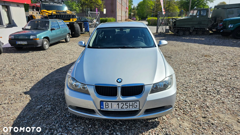 BMW Seria 3 320i - 3