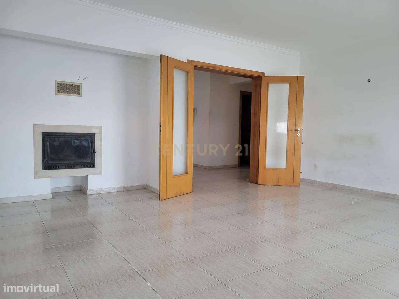 Apartamento T2 - Grande imagem: 2/14