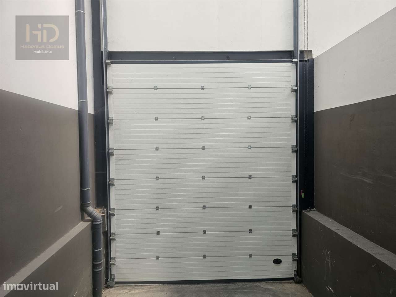 Armazém para venda ou aluguer na zona industrial de Grijó-11