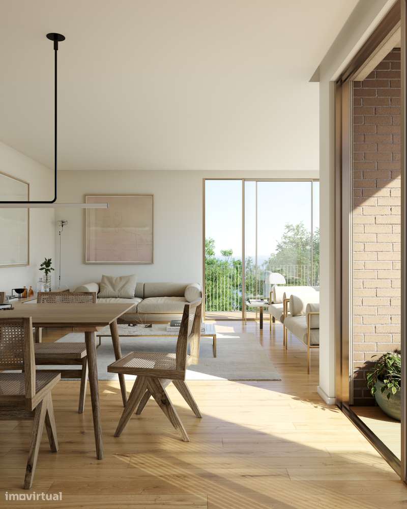 Bom T3 próx. da praia, 2 suites, sala com varanda e BOX (2 Carros)-10