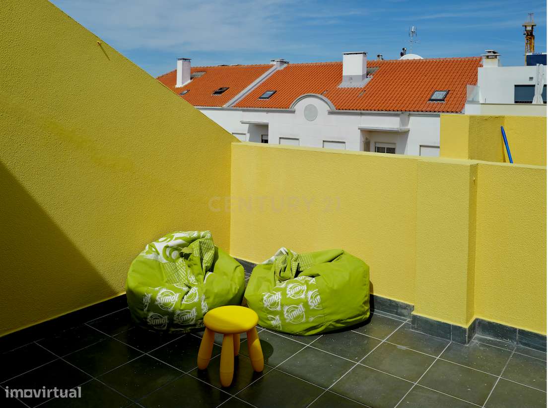 Apartamento Duplex T4 de Prestígio com Vista Rio | Alcochete-24