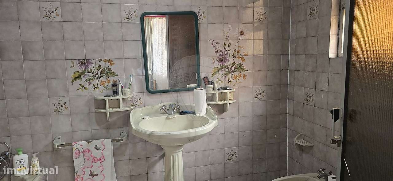 Moradia T5 para venda-16