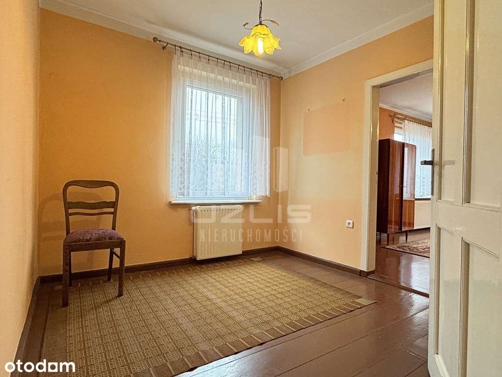 Dom z budynkami gospodarczymi w sercu Skarszew-19