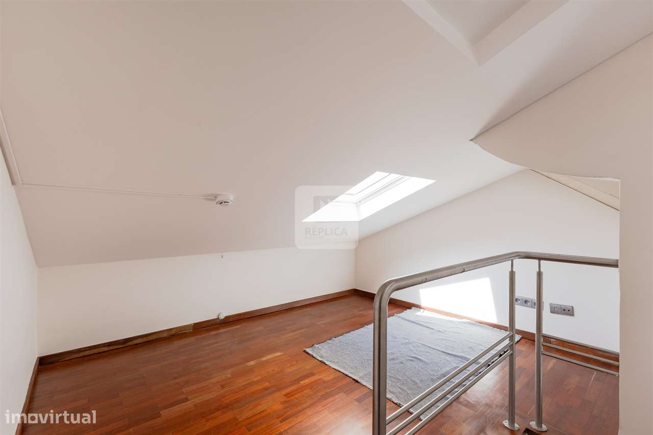 Moradia T3+1 Mobilada  com Vistas para Rio Douro-16