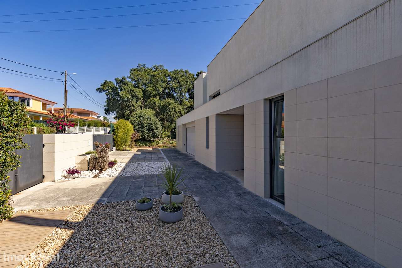 Moradia isolada T6 lote de 1002m2 piscina Sesimbra-20