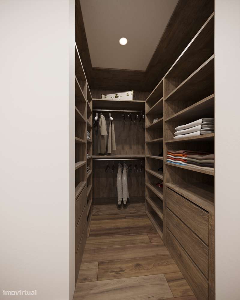 Moradia independente T5 – À praia da Madalena-15