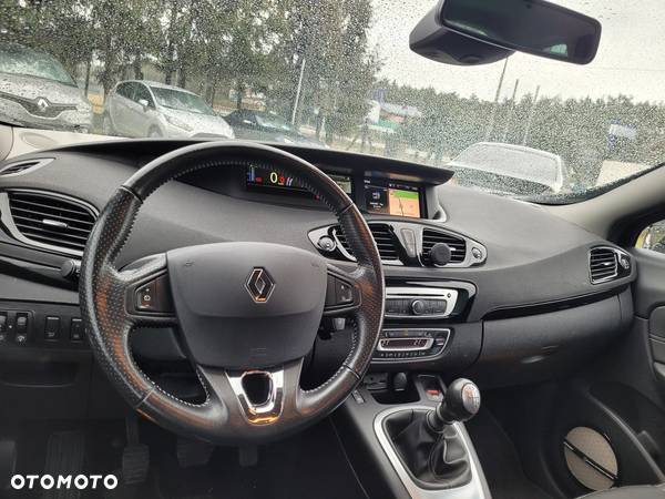 Renault Grand Scenic ENERGY TCe 130 BOSE EDITION - 11