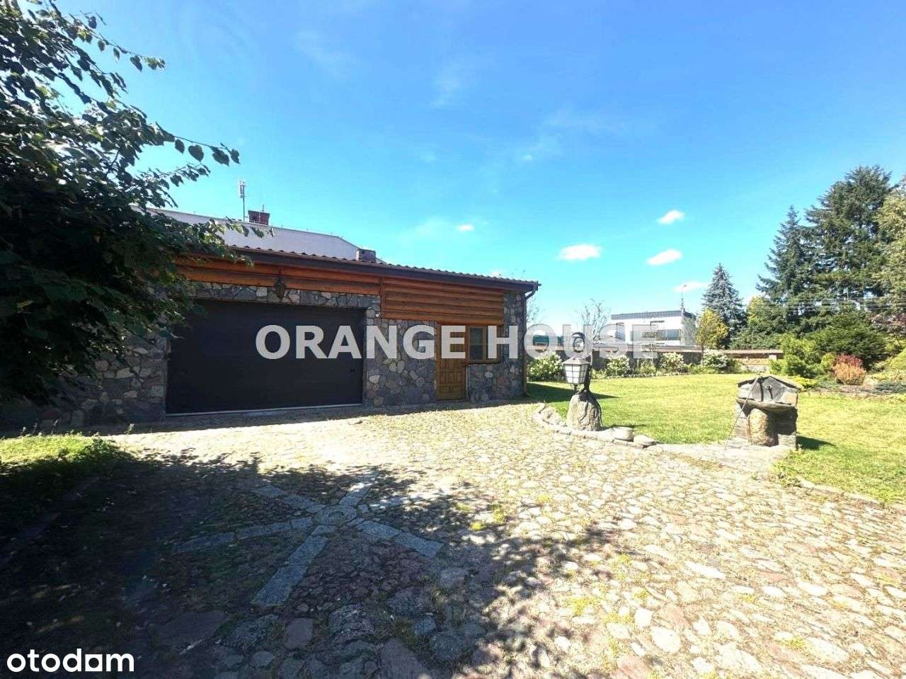 Drewniany dom w centrum Tłuszcza-6