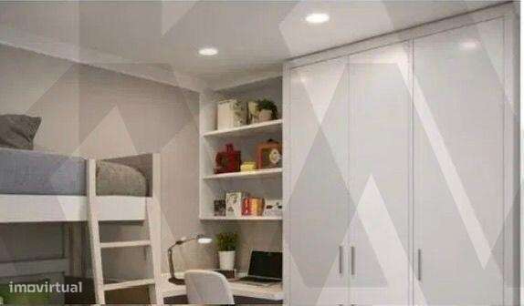 Oportunidade em Odivelas – Apartamento T4 em muito bom estado - Grande imagem: 3/10