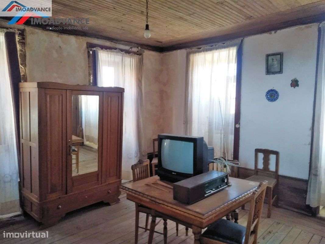 Moradia M4 para Reabilitar situada a 14 kms de Coimbra-5