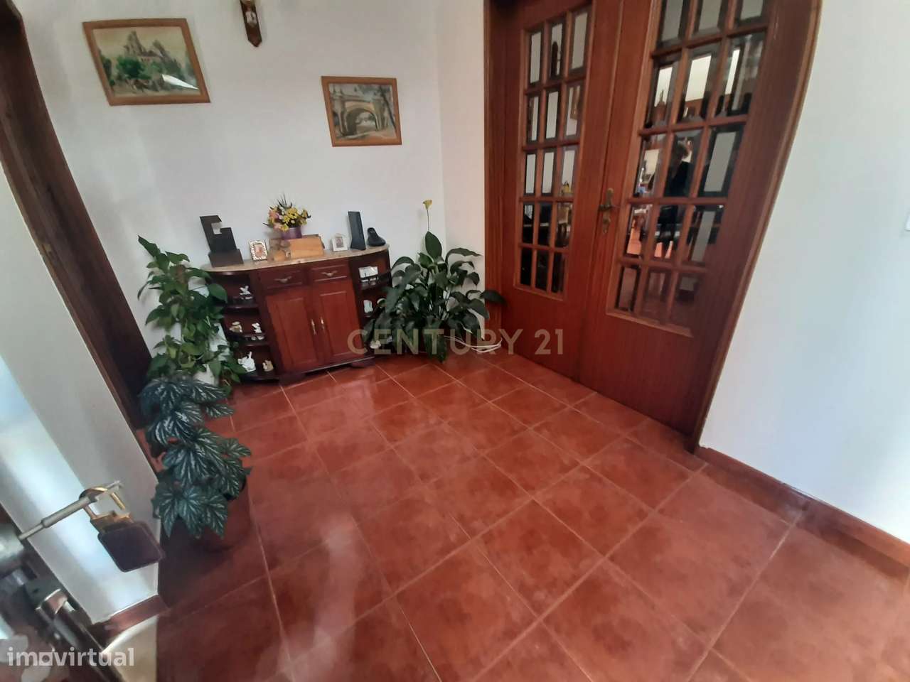 Espetacular Moradia T3 em Lousa com Garagem e Varandas-4