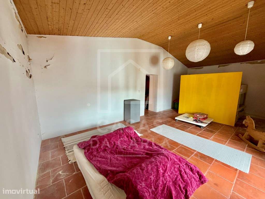 Moradia T5 com quintal e terraço em Vila Alva-23