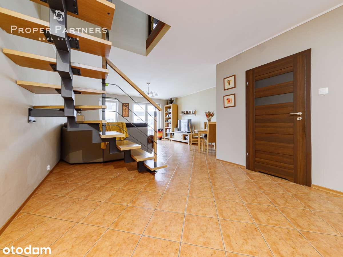 Dwupoziomowe przestronne w sąsiedztwie lasu-7