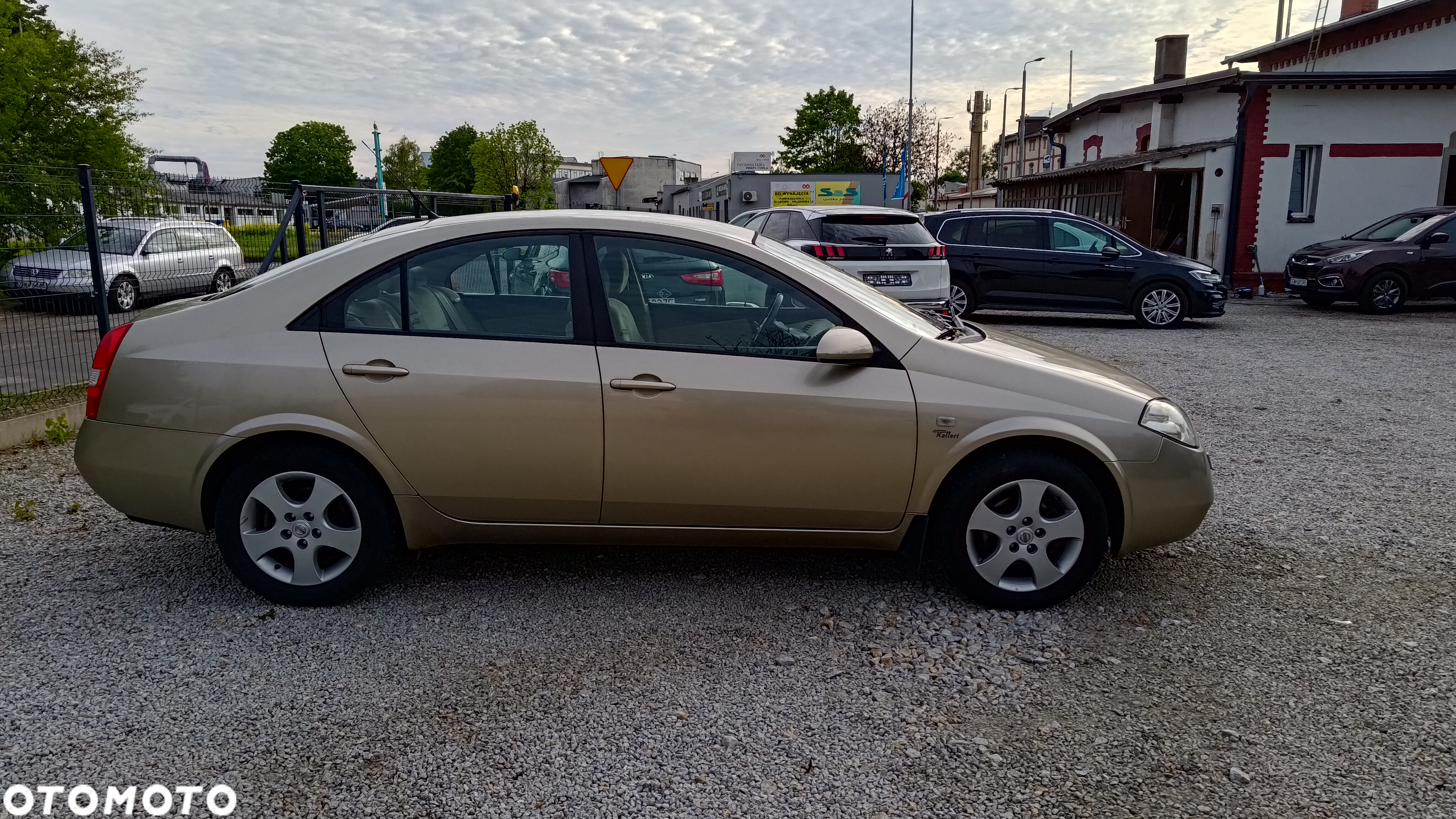 Nissan Primera 1.8 Visia + - 15