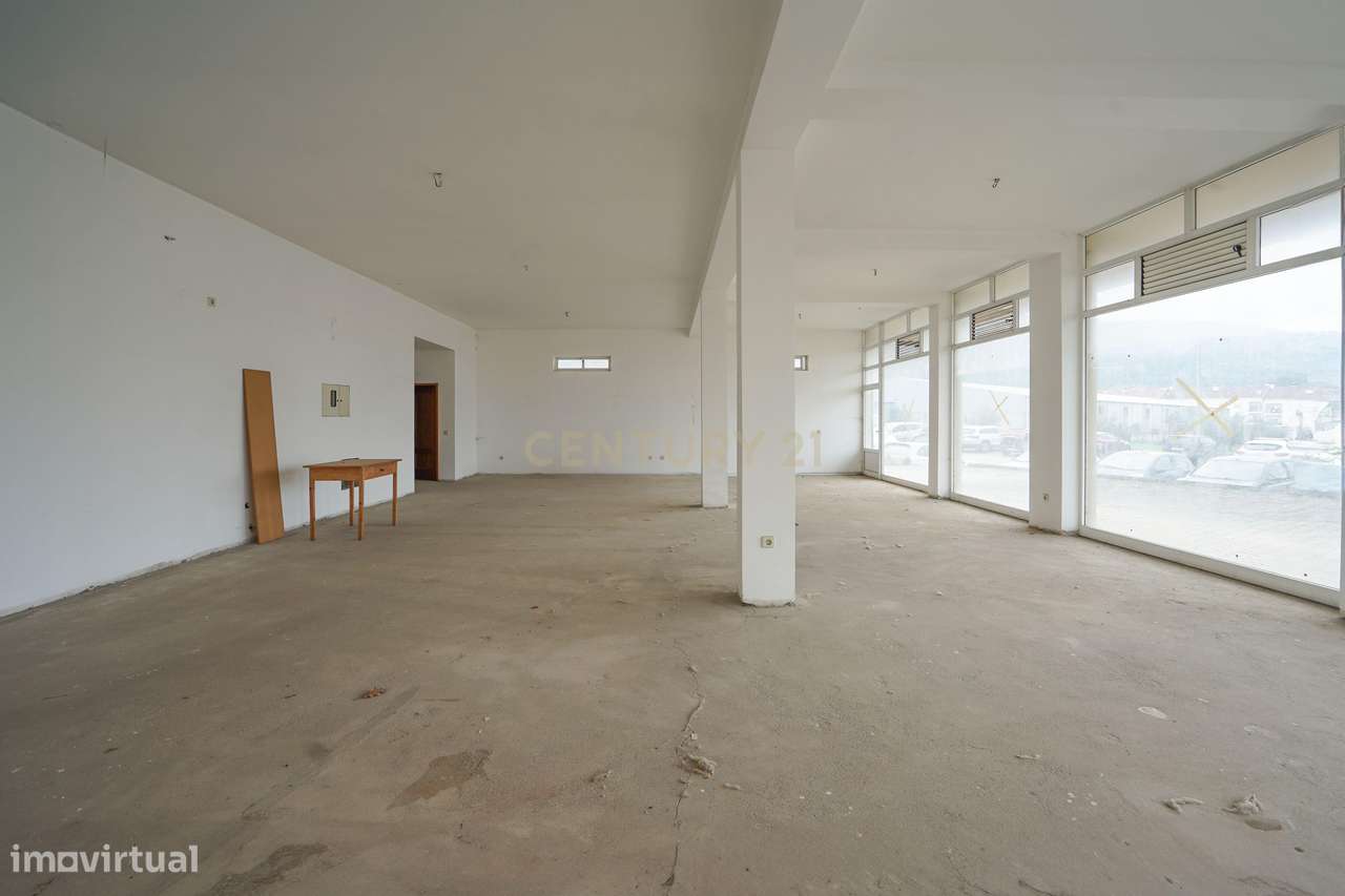 Loja - Centro da Vila - Lousã - Grande imagem: 3/15