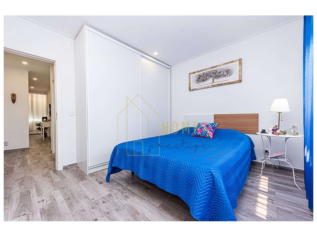 Apartamento T1 Totalmente Remodelado-9