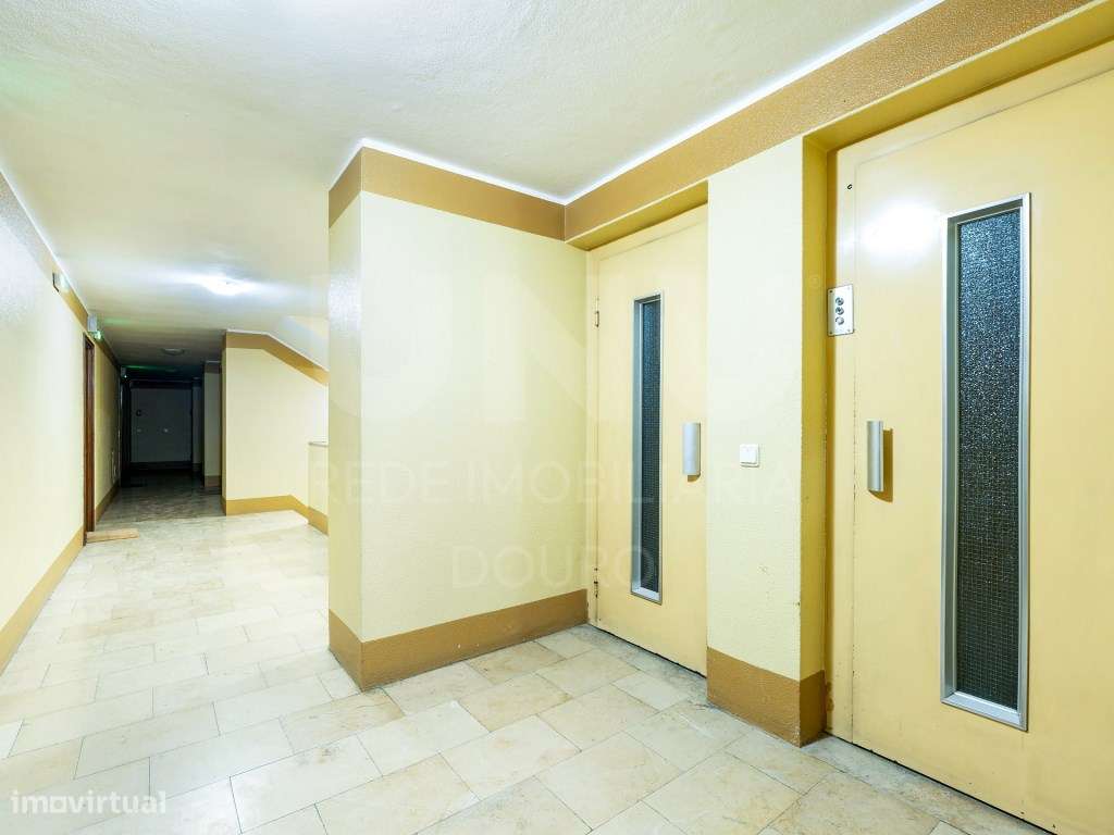 APARTAMENTO T1+1 RENOVADO | ARCA D´ÁGUA, PORTO-20