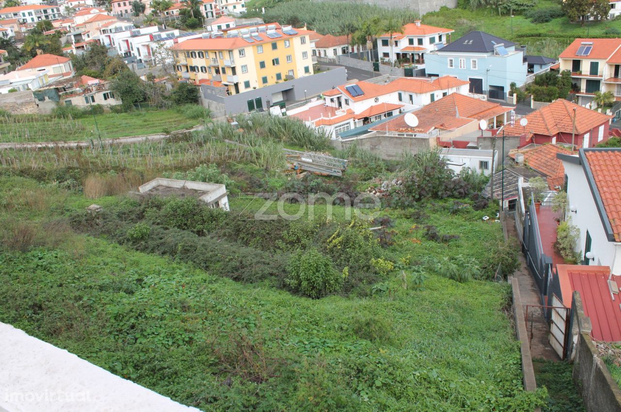 Terreno para construção com projeto aprovado, Santo António, Funcha...