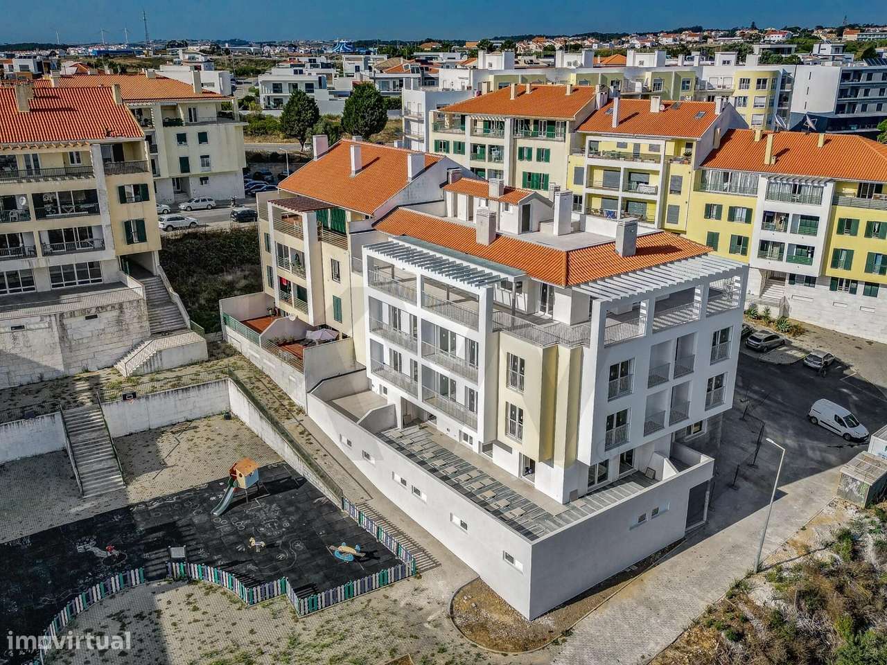 T2 Rés-do-Chão com Terraço e um quarto en suite - Grande imagem: 2/15