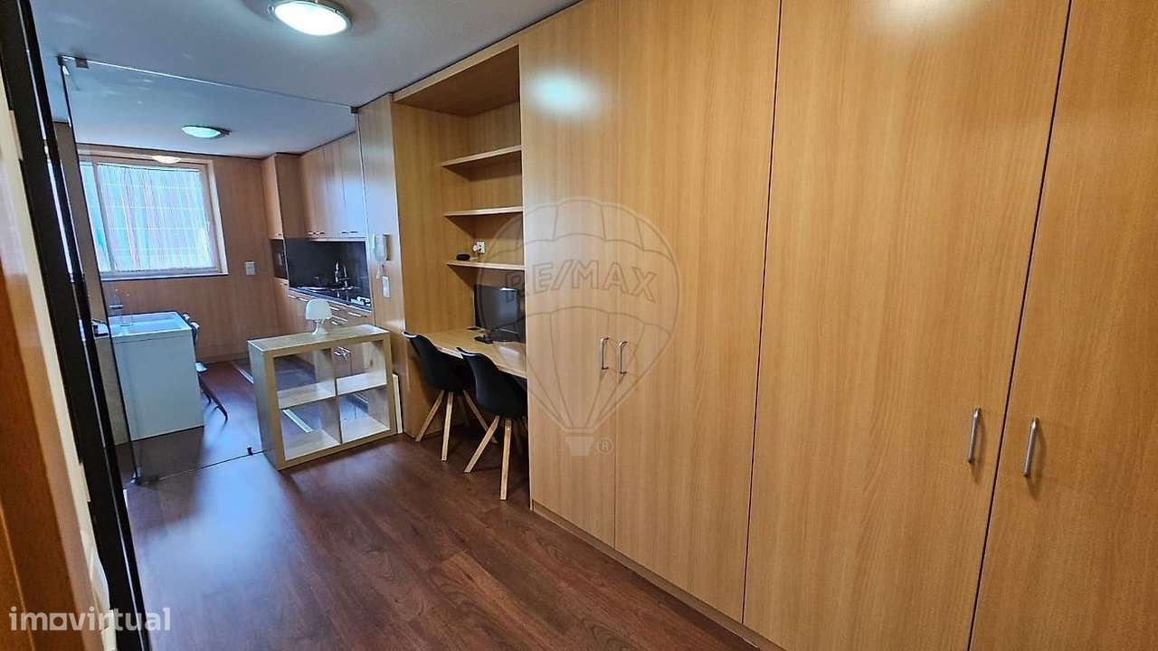 Estúdio T0 para arrendamento - Grande imagem: 5/16