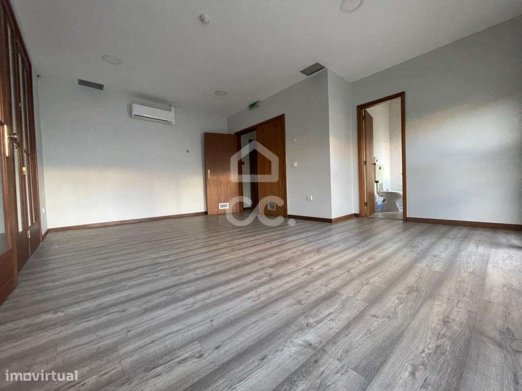 Espaço Comercial no Centro de Santo Tirso - Licenciado para Escritó...-8
