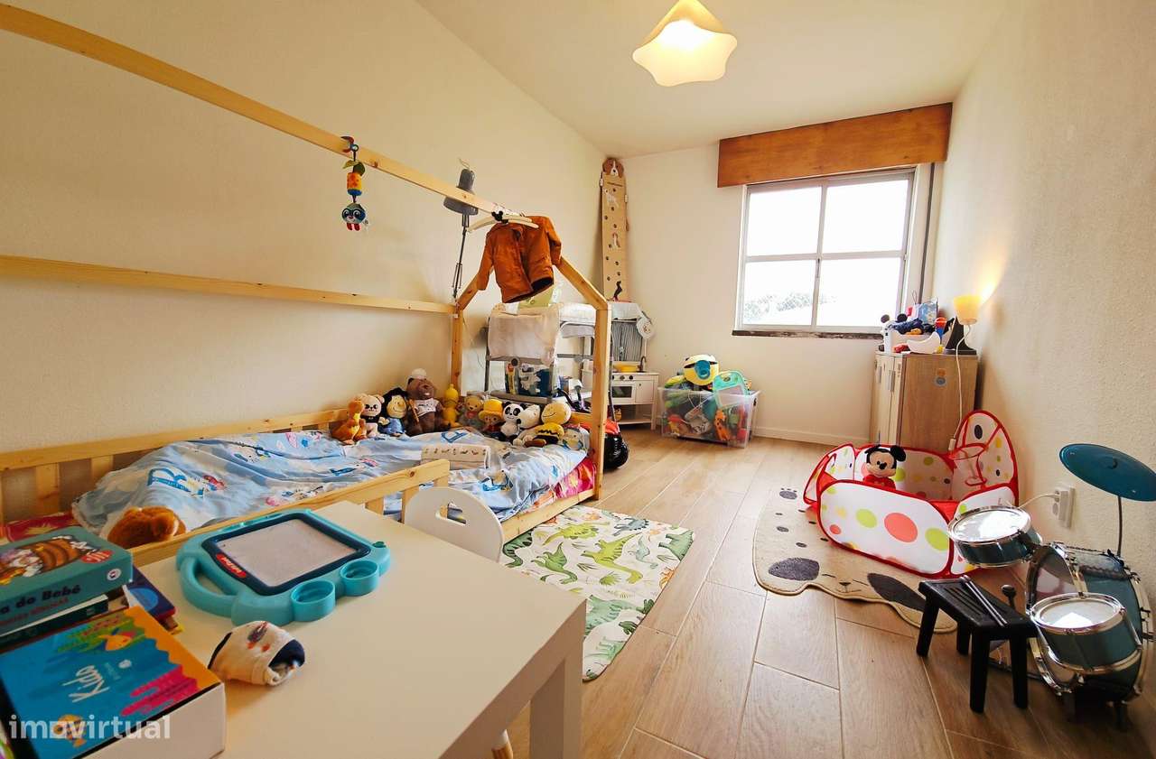 Apartamento T4 duplex em Setúbal com Vista e Boa Exposição Solar-14