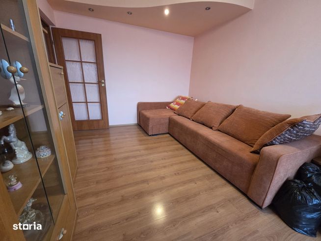 Apartament 3 camere de vanzare Lujerului Intersectie (Bloc 1986)-4