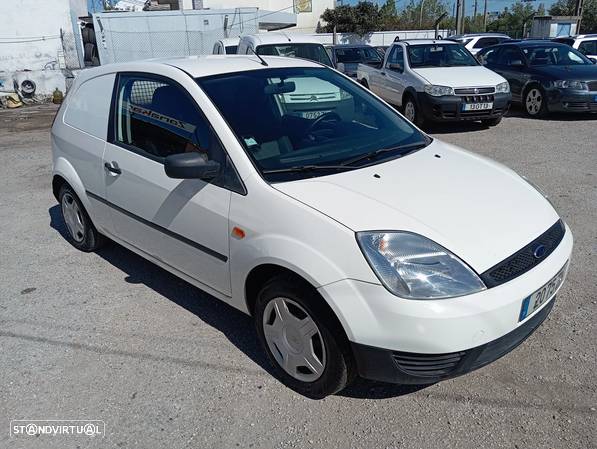 Ford Fiesta Van - 10