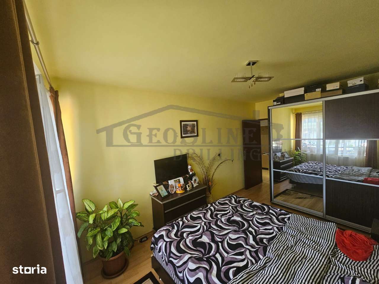 VÂNZARE Apartament 2 camere decomandate + Parcare-4