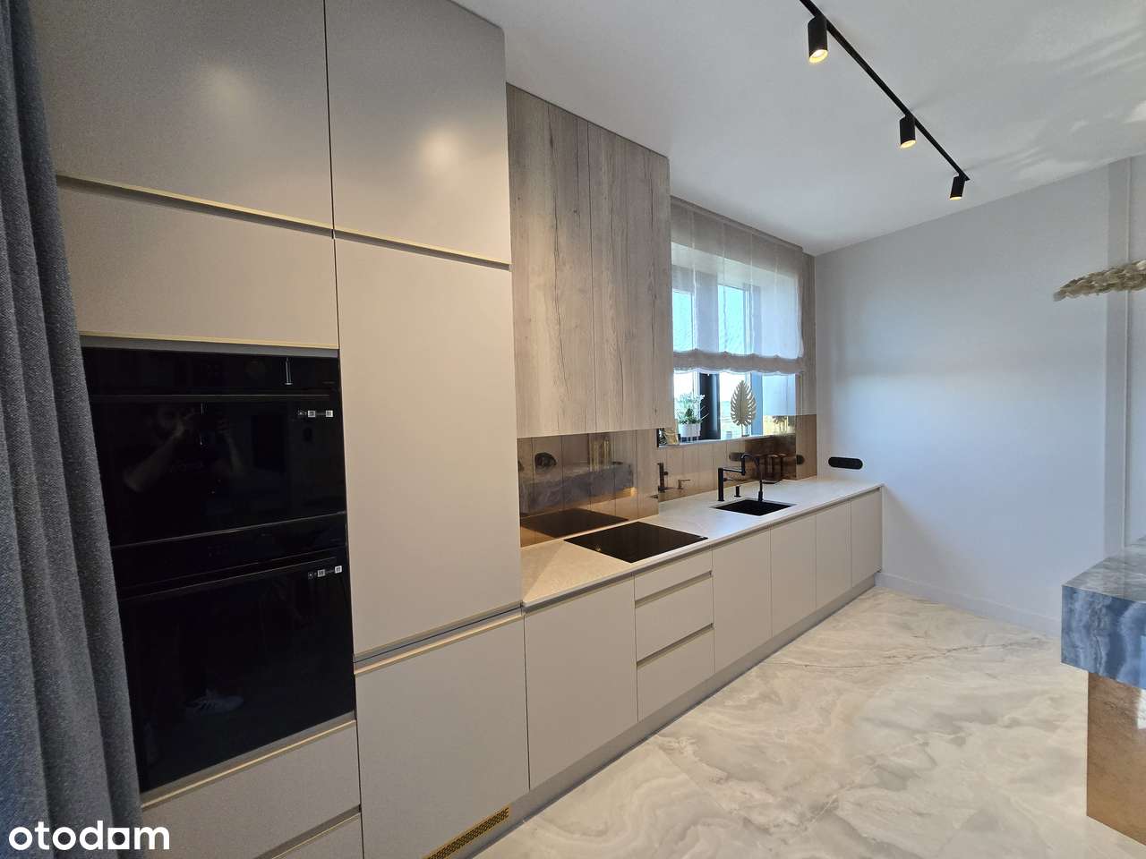 Luksusowy apartament klasy premium na 16. piętrze Plaza Tower - Pełny obrazek: 4/17