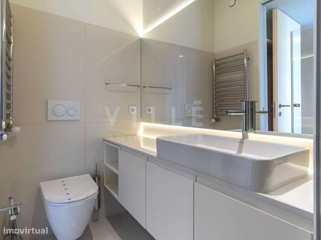 Apartamento T3 remodelado em 2025 | Vista mar parcial | 2 lugares d...-35
