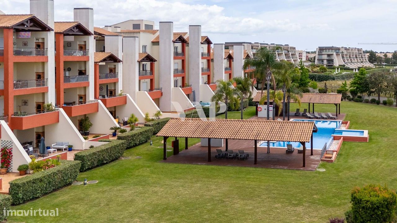 Apartamento T2 com frente golfe, Vilamoura