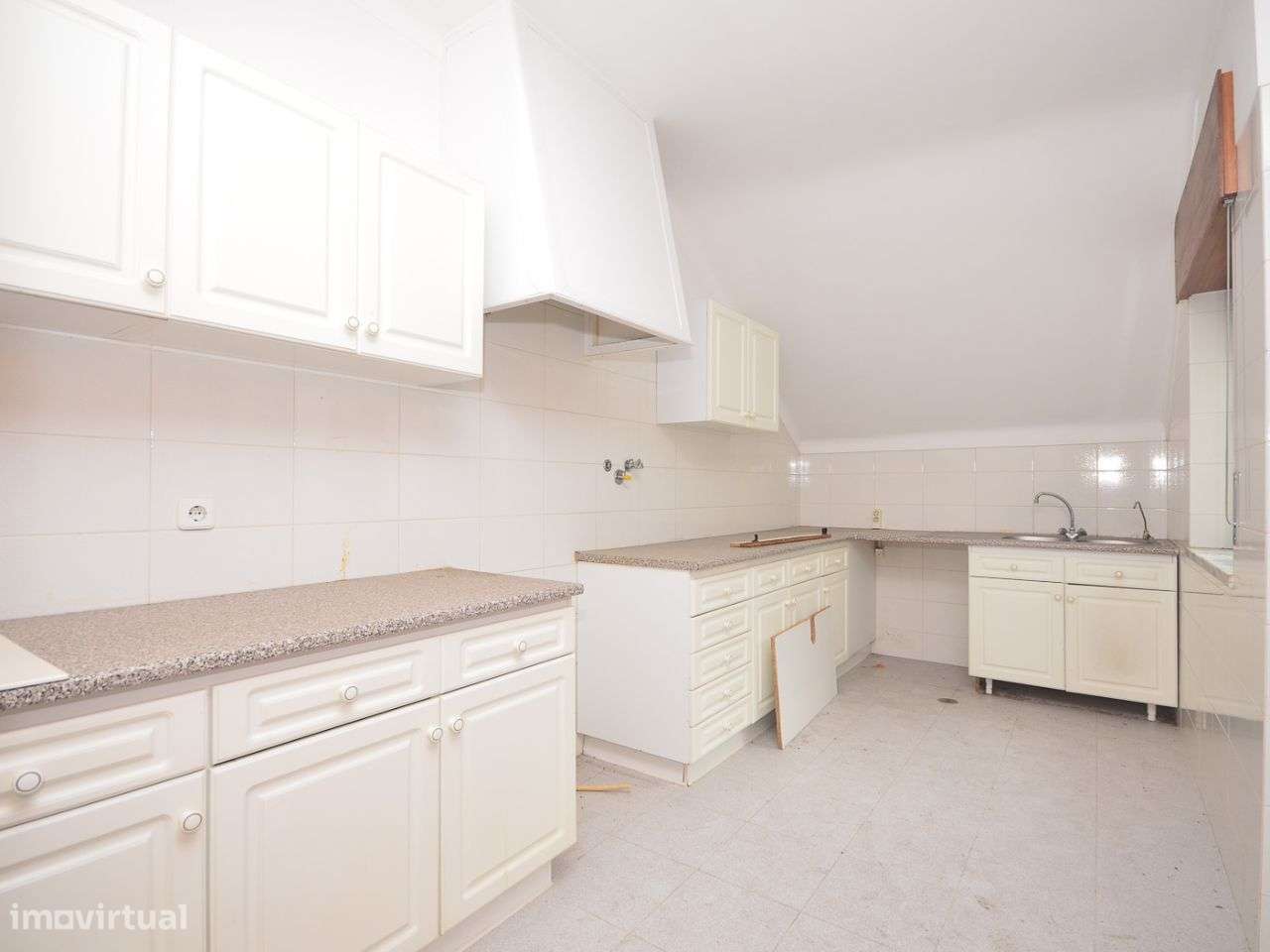 Apartamento T1 no Centro Histórico de Santarém - Grande imagem: 2/8