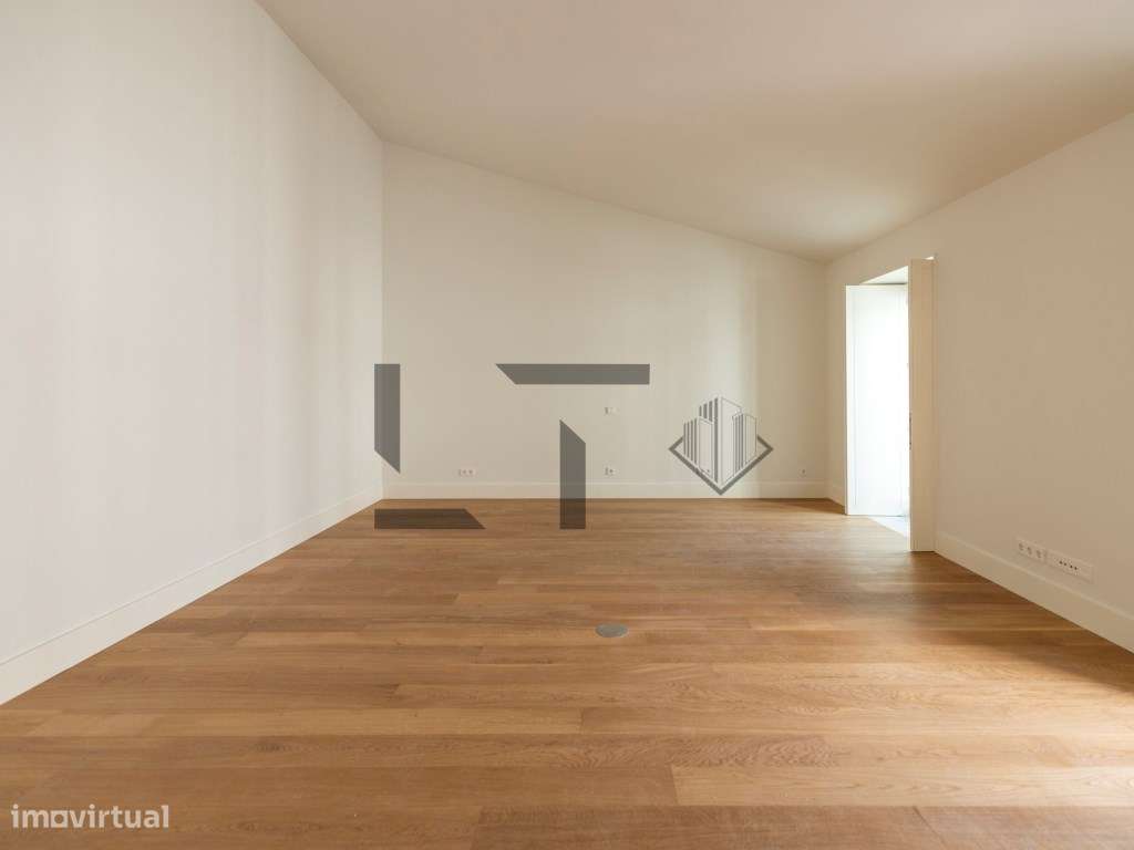 Apartamento T3 com Garagem para Venda junto à Av. da Liberdade, Lisboa - Grande imagem: 3/21