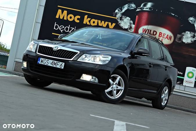 Skoda Octavia 1.8 TSI Ambiente - 2