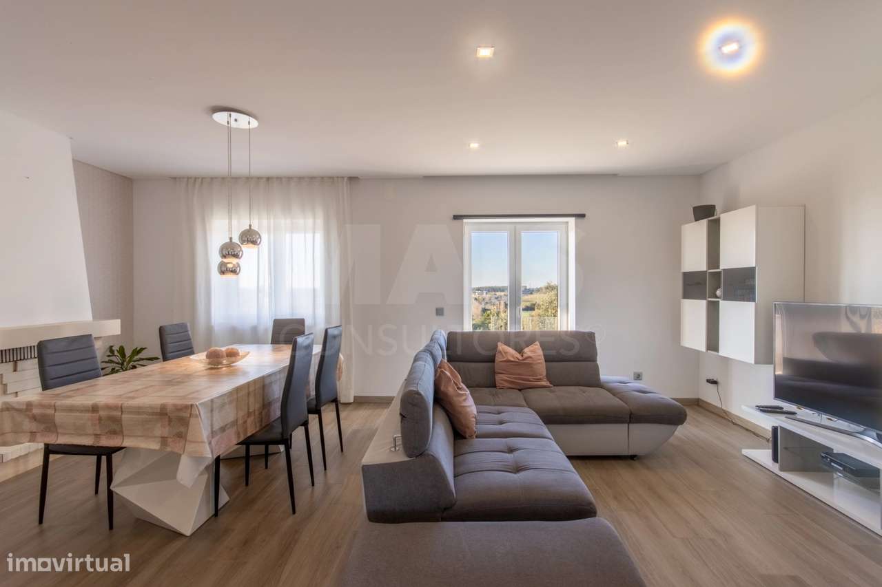 Propriedade com 3 apartamentos e piscina em Óbidos - Grande imagem: 5/50