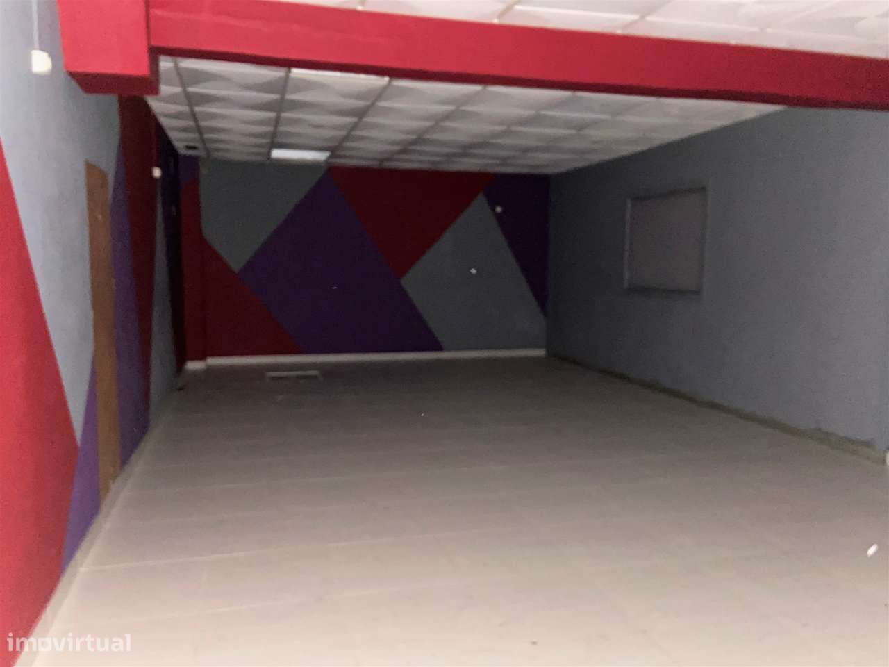 LOJA / Arrecadação / Quinta da Alçada / LEIRIA - Grande imagem: 5/13