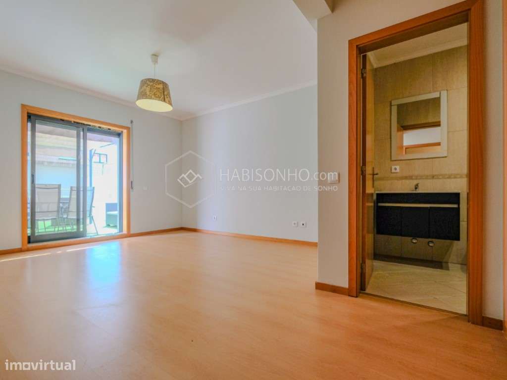Apartamento T2 c/ Terraço | Baguim do Monte | Gondomar-14