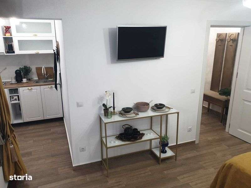 Garsoniera Rm. Valcea, zona centrala - Imagine principală: 4/7