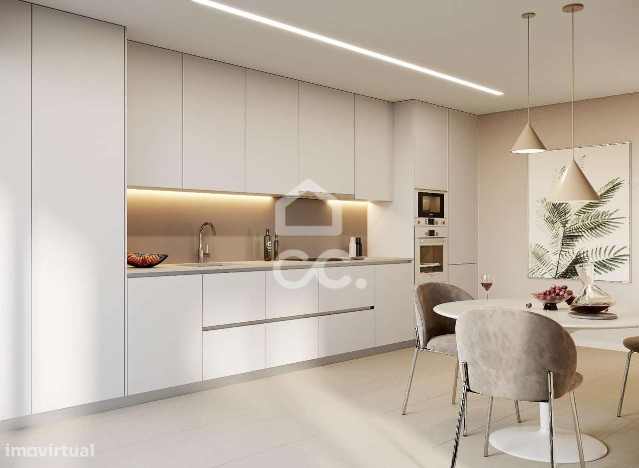 Moradia T4 nova, com jardim e terraço, em condomínio privativo com pis-23