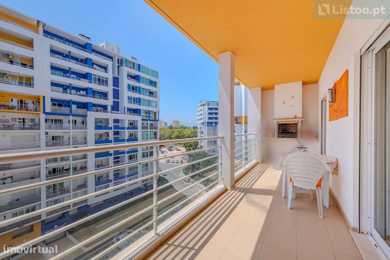 Apartamento T2 com Piscina, Varanda em Portimão-16