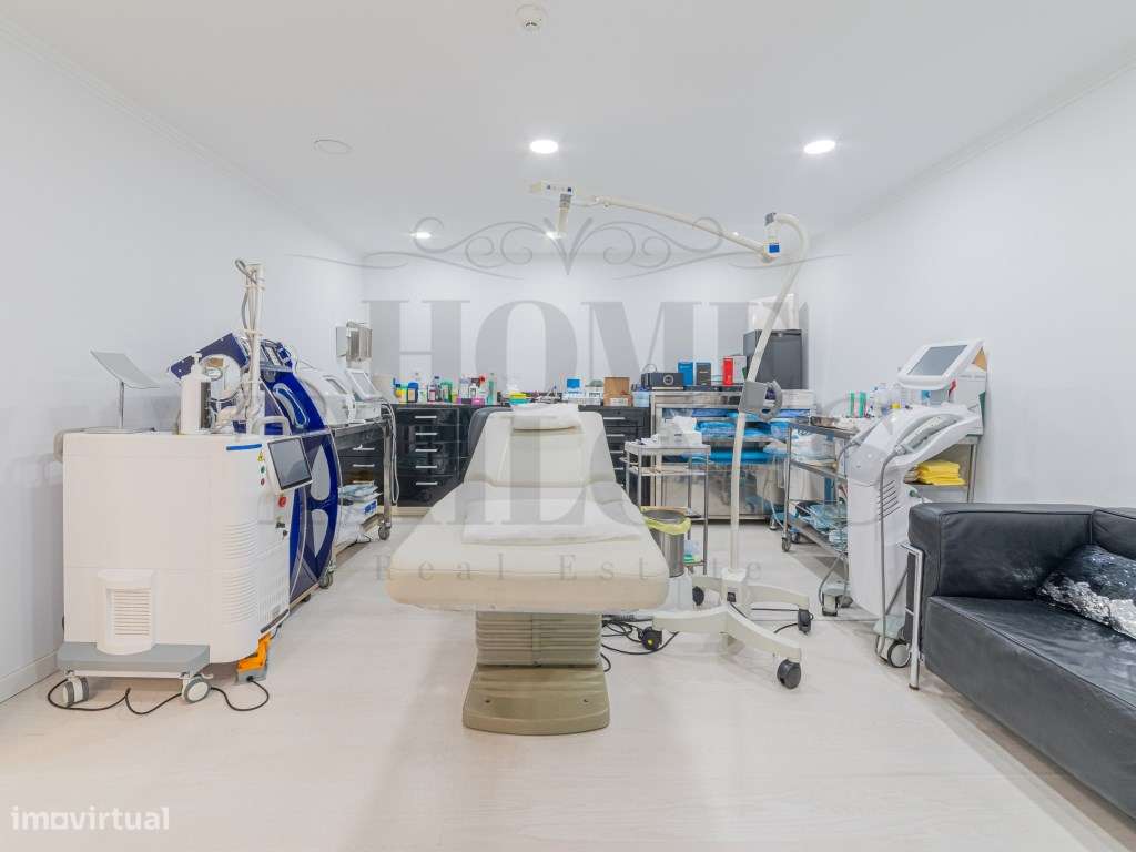 Trespasse de Clínica de Beleza - Localização Premium em Almada-21