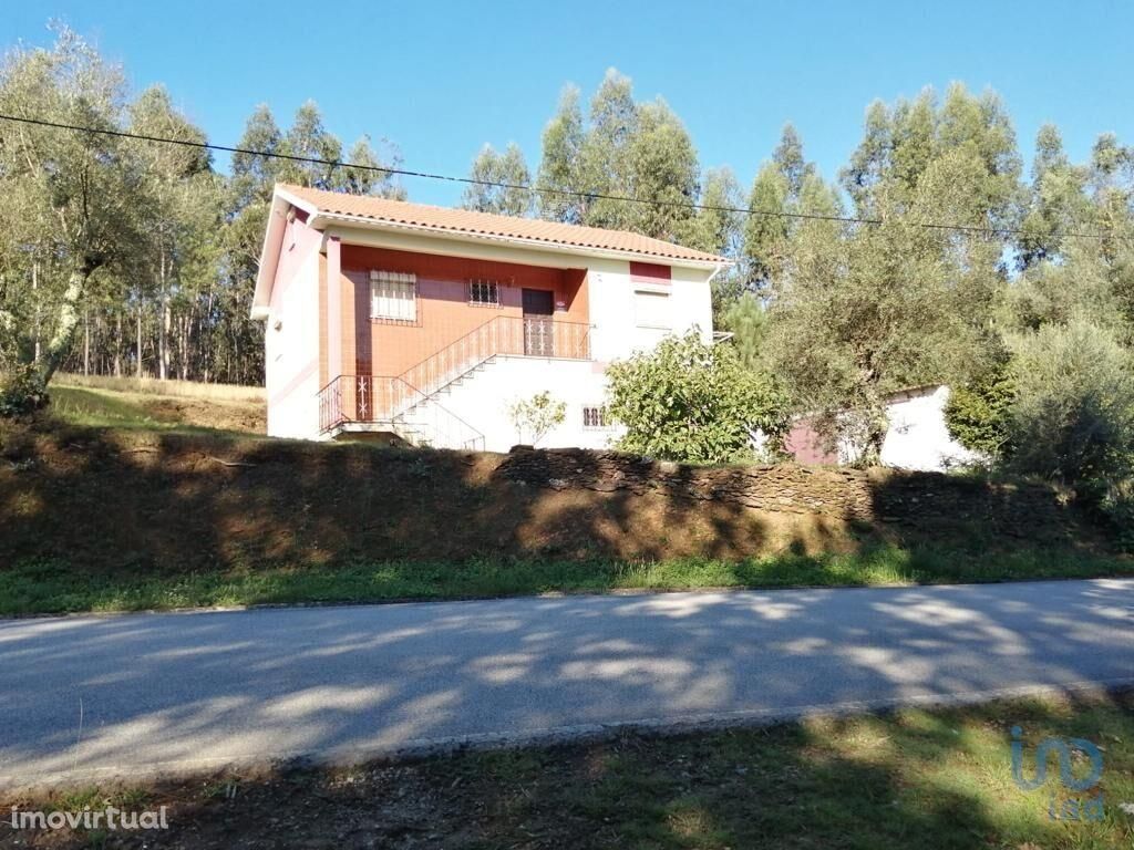 Casa de aldeia T3 em Viana do Castelo de 88,00 m2