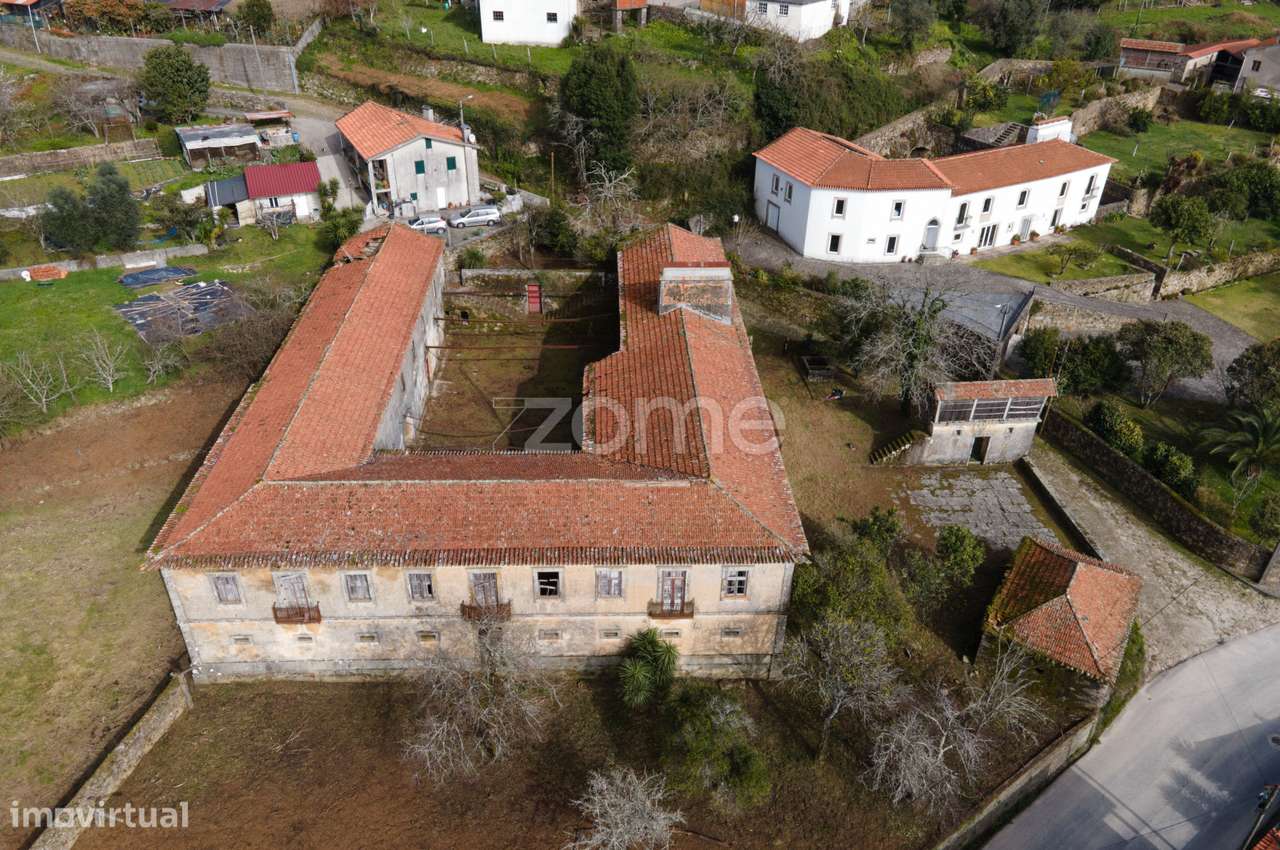 Investimento Imperdível: Prédio em Romariz, Santa Maria da Feira. - Grande imagem: 4/60