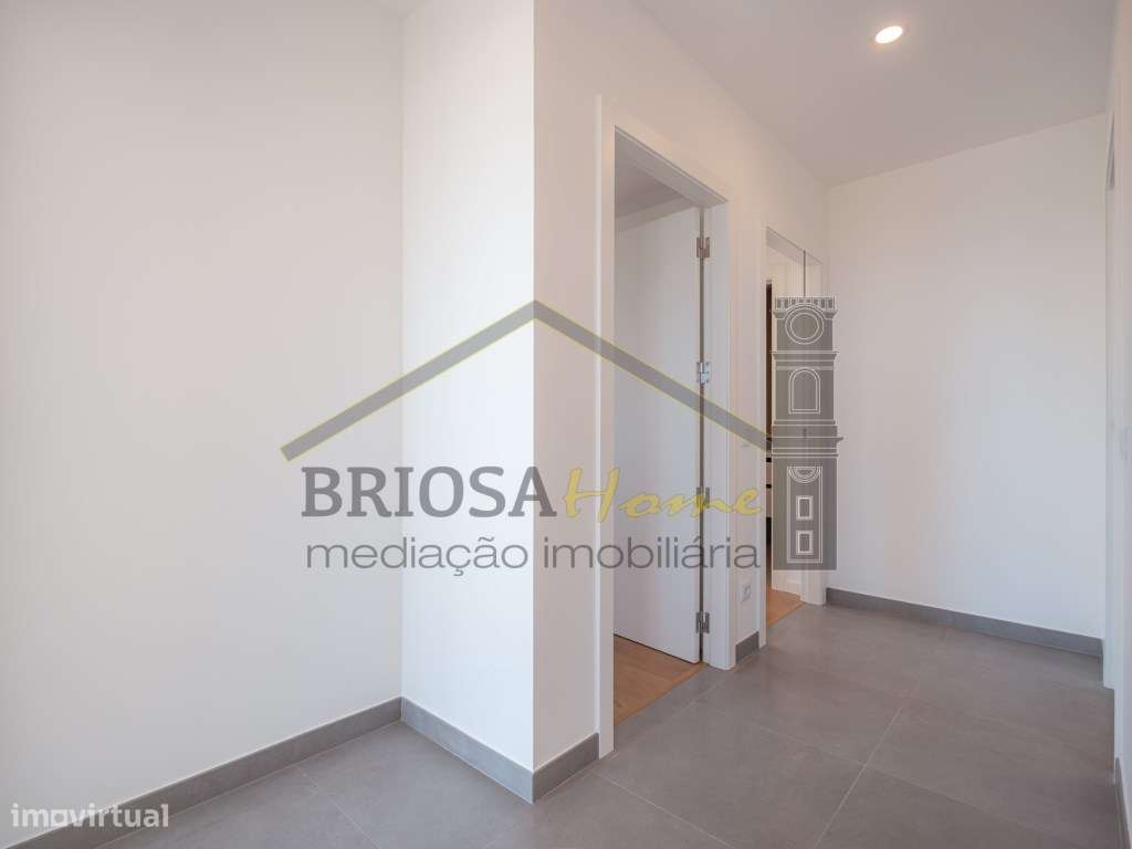 Apartamento T4, com vista mar, na Figueira da Foz-23