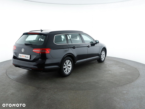 Volkswagen Passat 2.0 TDI BMT Comfortline DSG - 13