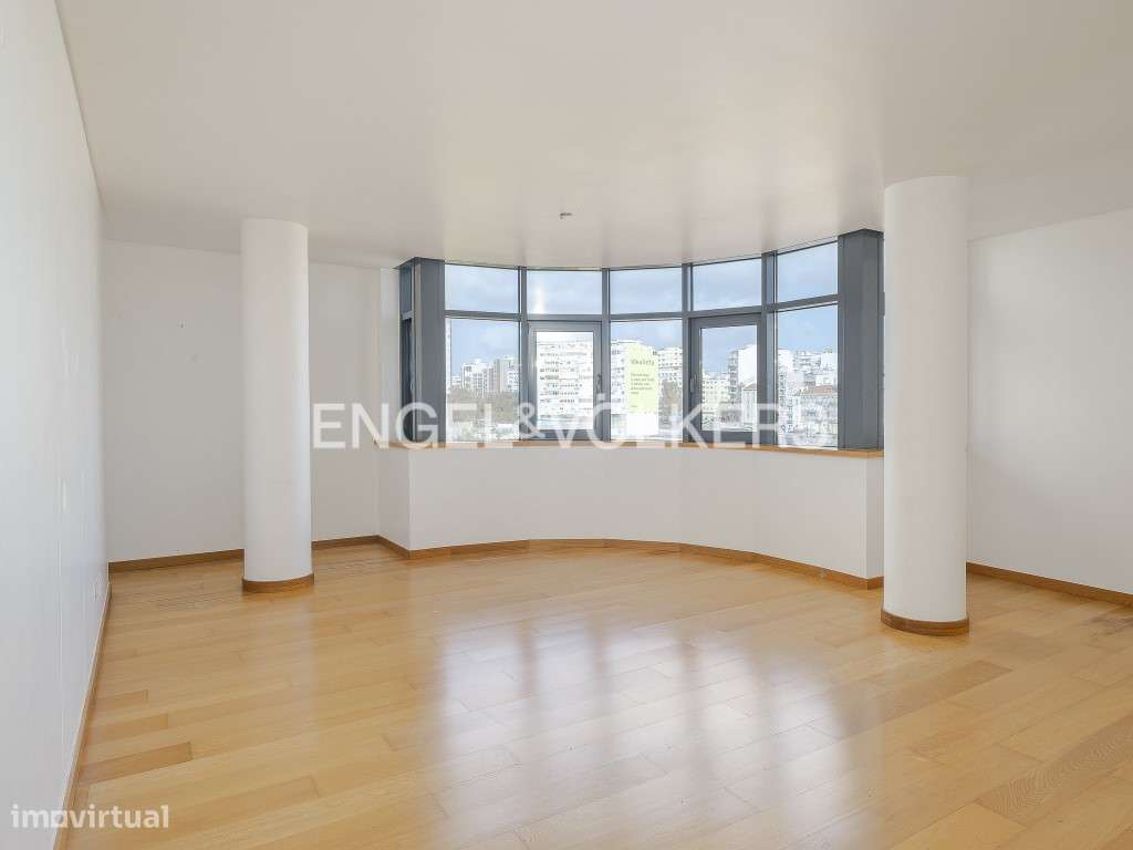 T2 com estacionamento em Entrecampos - Grande imagem: 2/34