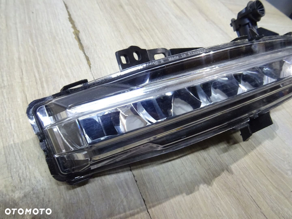 Range Rover L460 PRAWY halogen M8E2 M8E2-15200 - 3